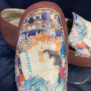 ICON-- Gustav Klimt Art "Three Ages of Woman" Shoes 6M USA